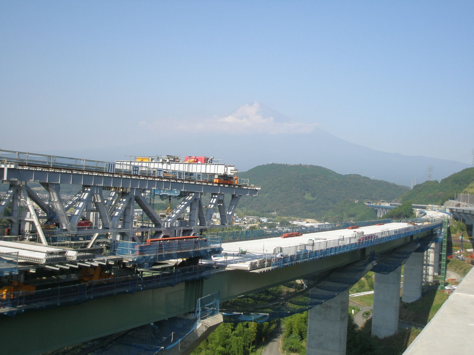 新東名高速道路 鎧田沢橋