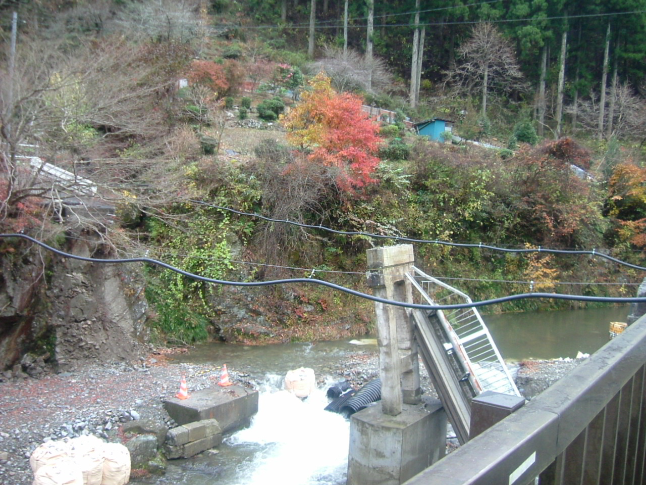 東京都檜原村　向橋　水害により落橋